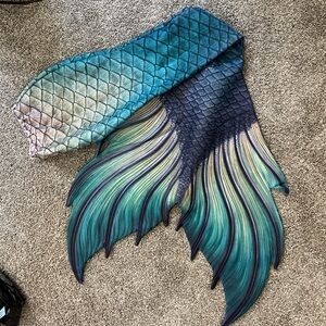 Finfolk Productions Shipwreck Siren mermaid tail 1st edition